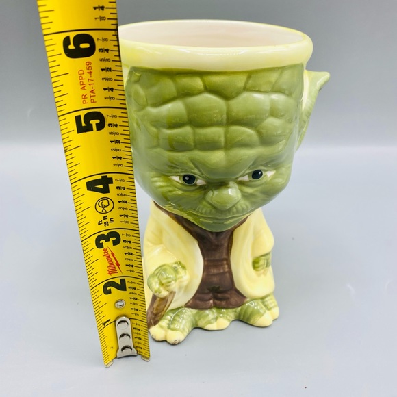 Rare Ceramic 2012 Star Wars Collectible YODA Galerie Goblet Cup Mug - Picture 8 of 8